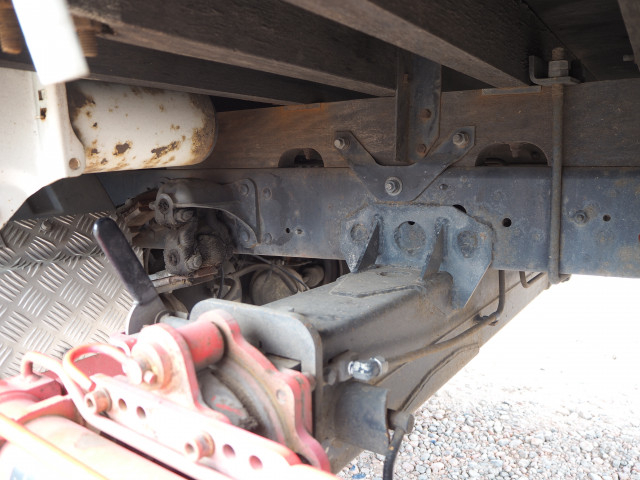 三菱ふそう ファイター 中型 平ボディ（クレーン付） KK-FK61FG(102987) 30枚目