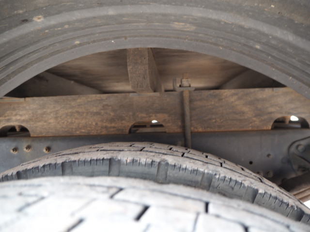 三菱ふそう ファイター 中型 平ボディ（クレーン付） KK-FK61FG(102987) 32枚目