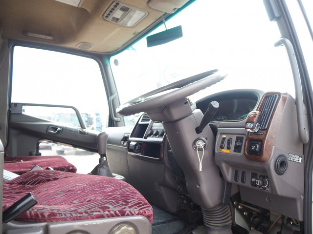 三菱ふそう ファイター 中型 平ボディ（クレーン付） KK-FK61FG(102987) 44枚目