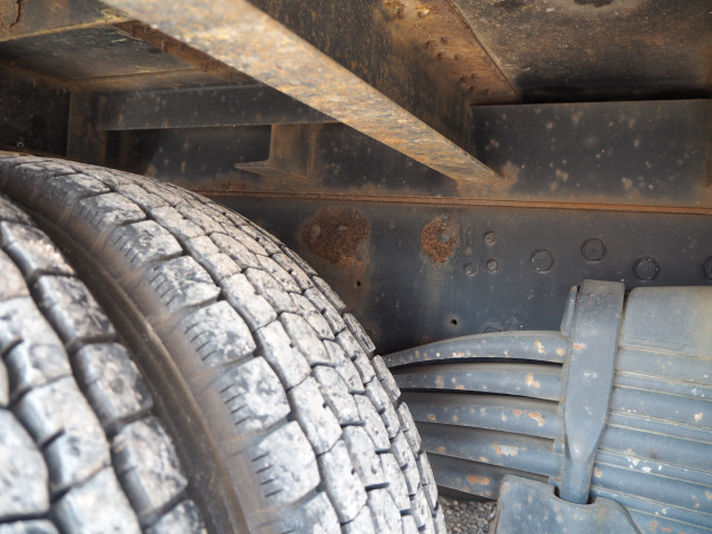 三菱ふそう ファイター 増トン 平ボディ（クレーン付） KL-FQ61FK(102988) 33枚目