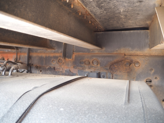 三菱ふそう ファイター 増トン 平ボディ（クレーン付） KL-FQ61FK(102988) 36枚目