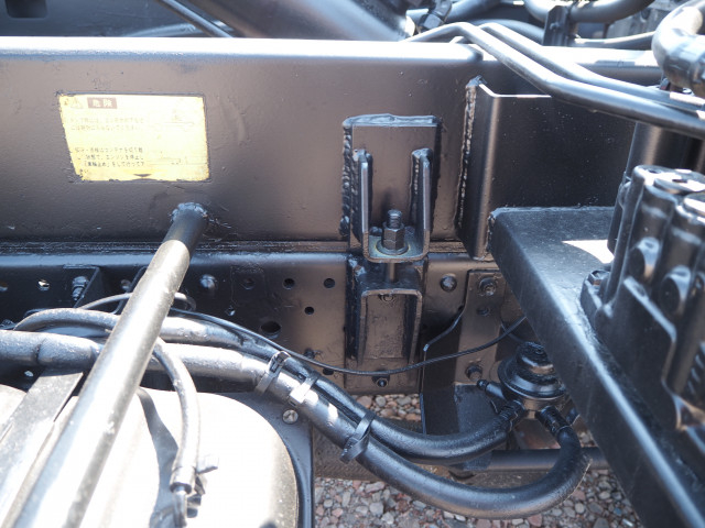 いすゞ エルフ 小型 コンテナ専用車 BDG-NKR85N(102991) 20枚目