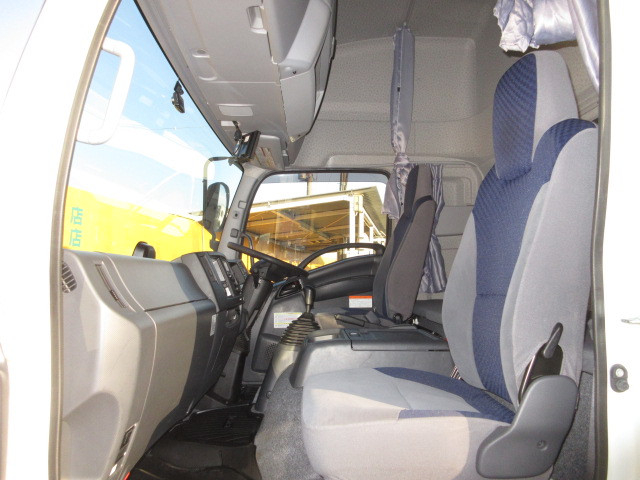 いすゞ フォワード 中型 ウィング 2RG-FRR90T2(103008) 28枚目