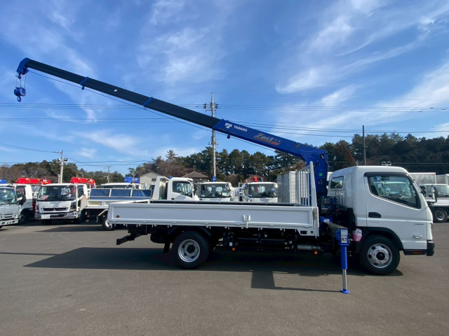 三菱ふそう キャンター 小型 平ボディ（クレーン付） 2PG-FEB80(103009) 6枚目