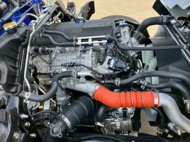 三菱ふそう キャンター 小型 平ボディ（クレーン付） 2PG-FEB80(103009) 17枚目