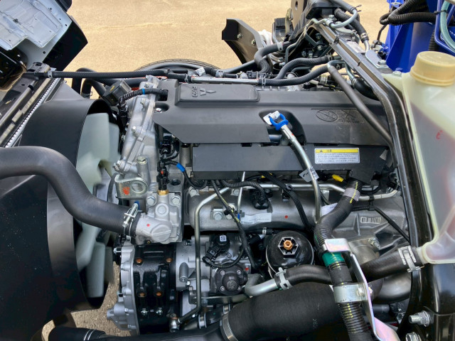 三菱ふそう キャンター 小型 平ボディ（クレーン付） 2PG-FEB80(103009) 19枚目