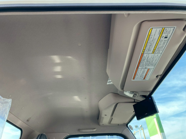 三菱ふそう キャンター 小型 平ボディ（クレーン付） 2PG-FEB80(103009) 31枚目