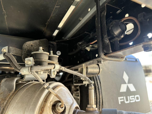 三菱ふそう キャンター 小型 バン 2RG-FEA20(103012) 24枚目