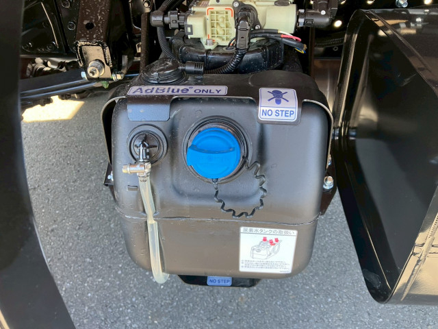 三菱ふそう キャンター 小型 平ボディ（クレーン付） 2PG-FEB80(103013) 29枚目