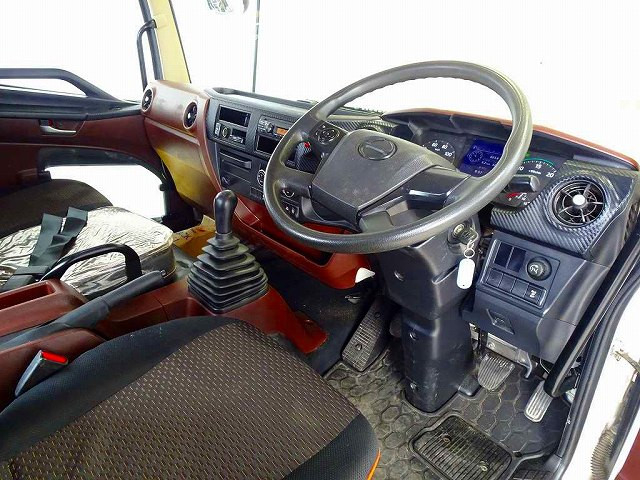 日野 レンジャー 中型 平ボディ（クレーン付） 2KG-FD2ABA(103024) 5枚目