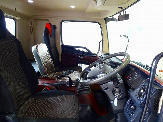 日野 レンジャー 中型 平ボディ（クレーン付） 2KG-FD2ABA(103024) 6枚目