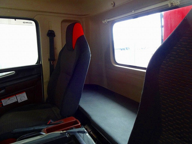 日野 レンジャー 中型 平ボディ（クレーン付） 2KG-FD2ABA(103024) 10枚目