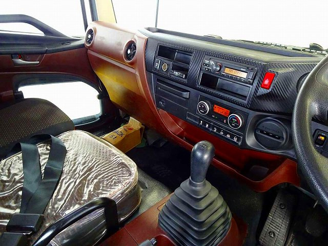 日野 レンジャー 中型 平ボディ（クレーン付） 2KG-FD2ABA(103024) 11枚目