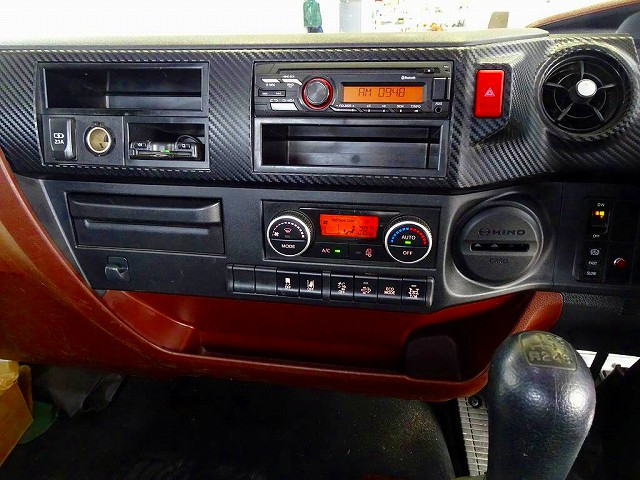 日野 レンジャー 中型 平ボディ（クレーン付） 2KG-FD2ABA(103024) 12枚目