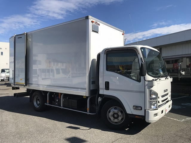 いすゞ エルフ 小型 バン 2RG-NPR88YN(103025) 10枚目