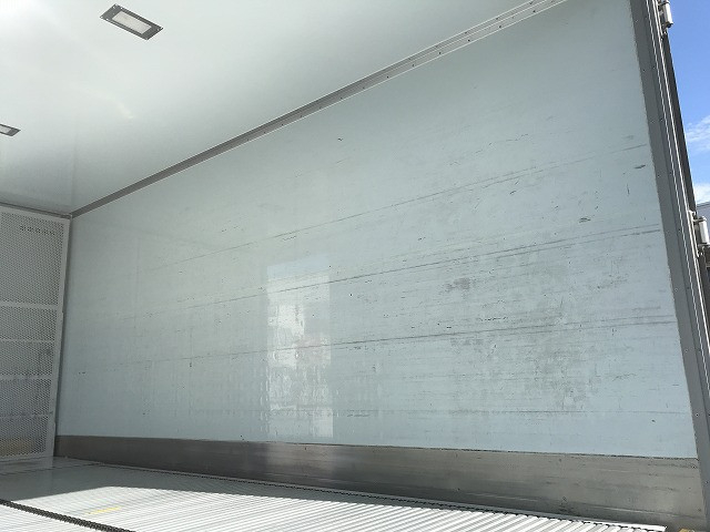 いすゞ エルフ 小型 バン 2RG-NPR88YN(103025) 18枚目