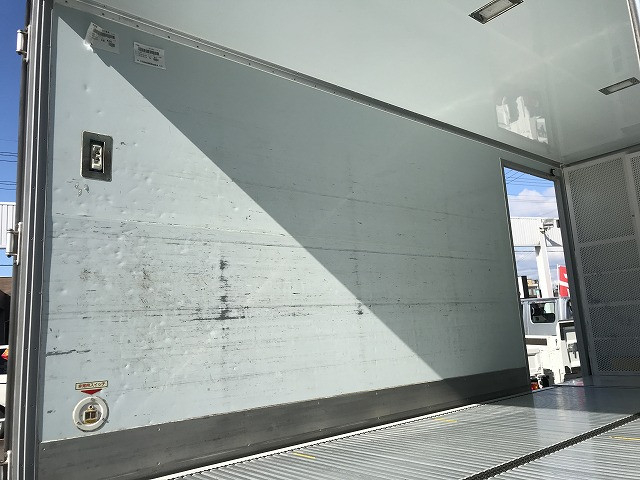 いすゞ エルフ 小型 バン 2RG-NPR88YN(103025) 19枚目