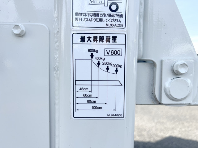 いすゞ エルフ 小型 平ボディ 2RG-NHS88A(103027) 17枚目