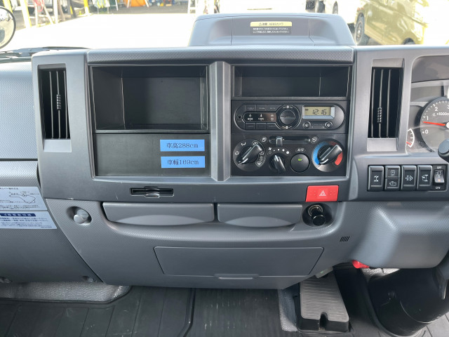 いすゞ エルフ 小型 平ボディ 2RG-NHS88A(103027) 25枚目