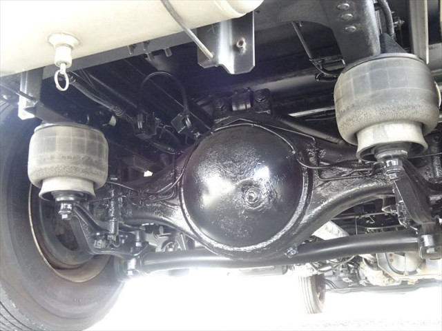 Isuzu forward Middle Wing body 2RG-FRR90T2(103029) 11枚目