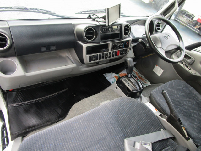 Toyota dyna Small Flat body TPG-XZU605(103028) 37枚目