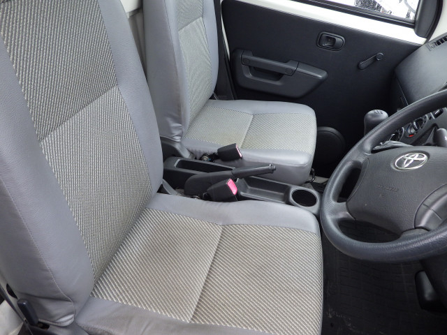 トヨタ タウンエース 小型 平ボディ DBF-S402U(103030) 7枚目