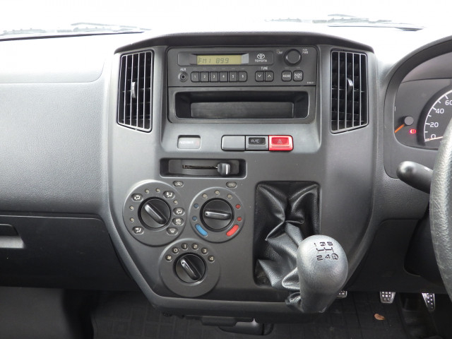 トヨタ タウンエース 小型 平ボディ DBF-S402U(103030) 9枚目