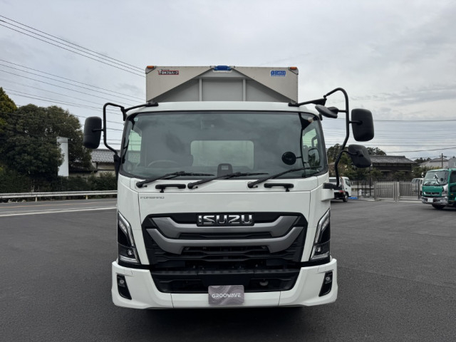 Isuzu forward Middle Wing body 2RG-FRR90T4(103042) 5枚目