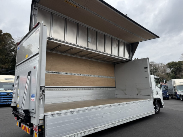 Isuzu forward Middle Wing body 2RG-FRR90T4(103042) 17枚目