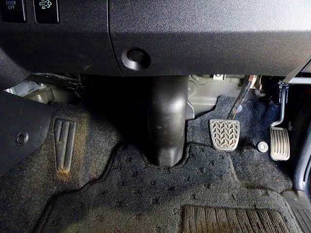 トヨタ ハイエース 小型 バン QDF-GDH206V(103044) 19枚目