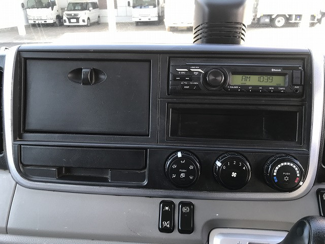 三菱ふそう キャンター 小型 Wキャブ 2RG-FGA20(103045) 27枚目