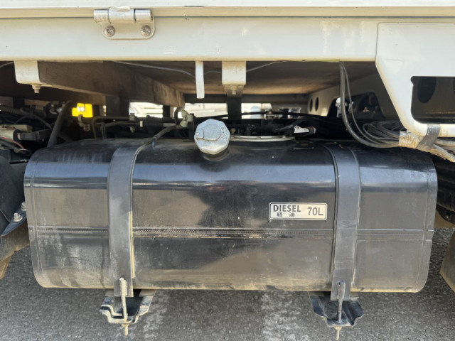Mitsubishi Fuso canter Small Flat body 2TG-FBA00(103049) 20枚目