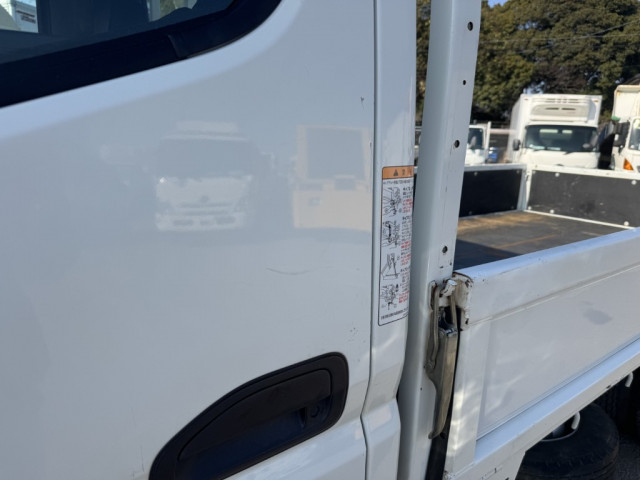 Mitsubishi Fuso canter Small Flat body 2TG-FBA00(103049) 40枚目