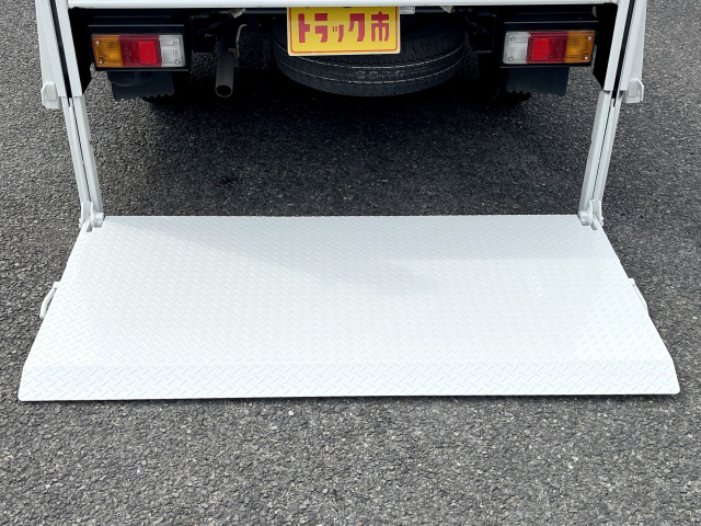 マツダ ボンゴ 小型 平ボディ DBF-SLP2T(103050) 9枚目