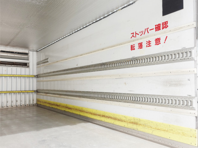 いすゞ フォワード 増トン 冷蔵冷凍バン SKG-FSR90T2(103071) 14枚目