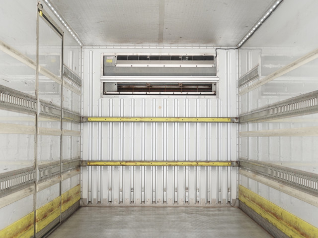 いすゞ フォワード 増トン 冷蔵冷凍バン SKG-FSR90T2(103071) 15枚目