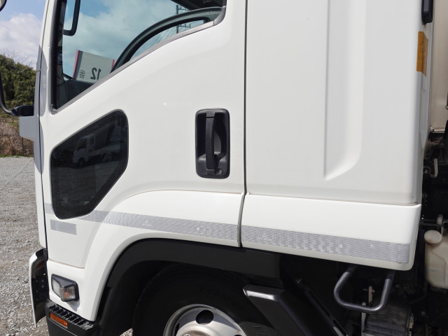 いすゞ フォワード 中型 バン TKG-FRR90T2(103074) 11枚目