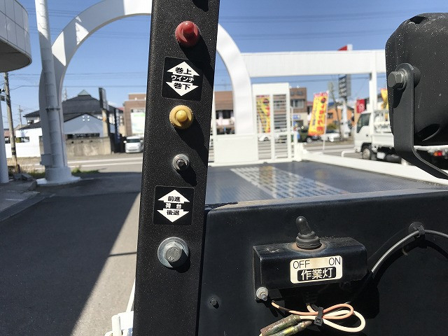 いすゞ エルフ 小型 キャリアカー TRG-NPR85AN(103076) 27枚目