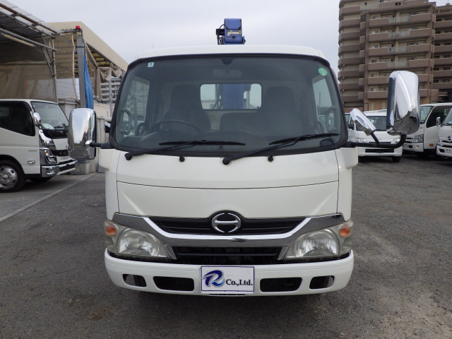 日野 デュトロ 小型 平ボディ（クレーン付） TKG-XZU650M(103085) 4枚目