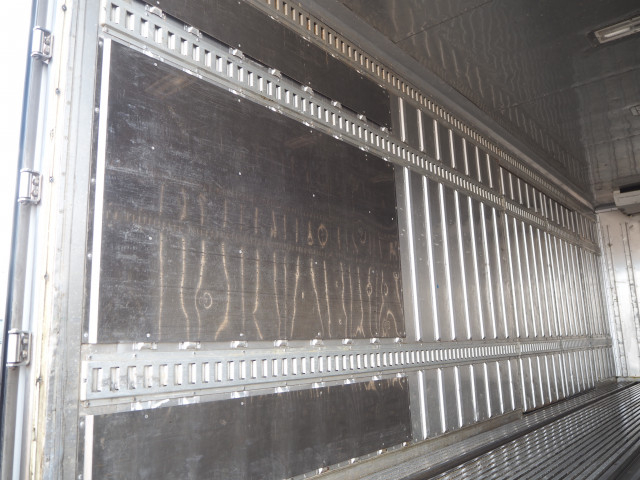 日野 レンジャー 中型 冷蔵冷凍バン TKG-FD9JLAA(103084) 12枚目