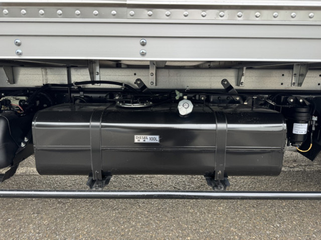 三菱ふそう キャンター 小型 バン 2RG-FEB50(103150) 24枚目