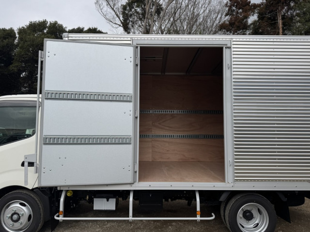 日野 デュトロ 小型 バン 2KG-XZU710M(103153) 8枚目