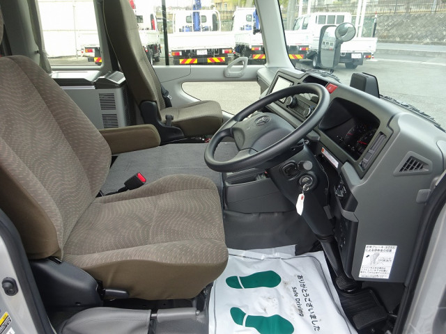 トヨタ コースター 小型 バス 2KG-GDB70(103156) 4枚目