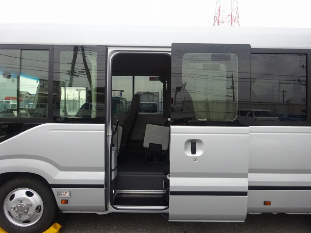 トヨタ コースター 小型 バス 2KG-GDB70(103156) 22枚目