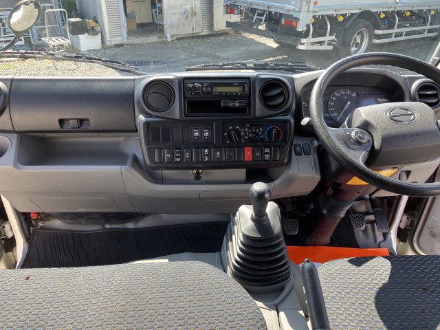 Hino dutro Small Double cab 2RG-XZU605M(103157) 7枚目