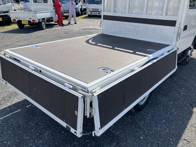 Hino dutro Small Double cab 2RG-XZU605M(103157) 18枚目