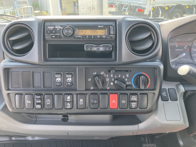 Hino dutro Small Double cab 2RG-XZU605M(103157) 30枚目