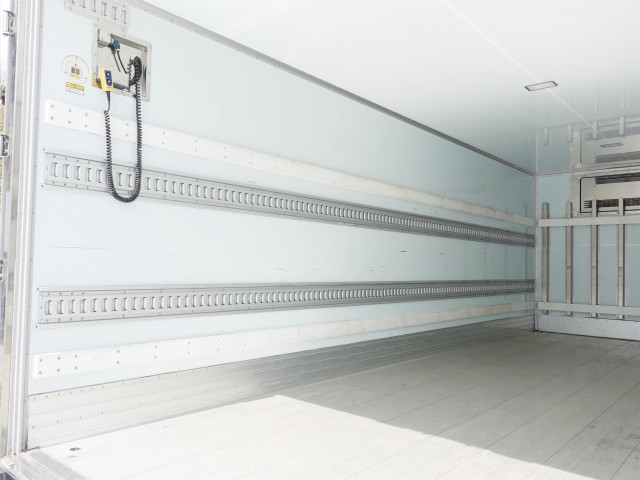 日野 レンジャー 中型 冷蔵冷凍バン 2KG-FD2ABG(103158) 17枚目