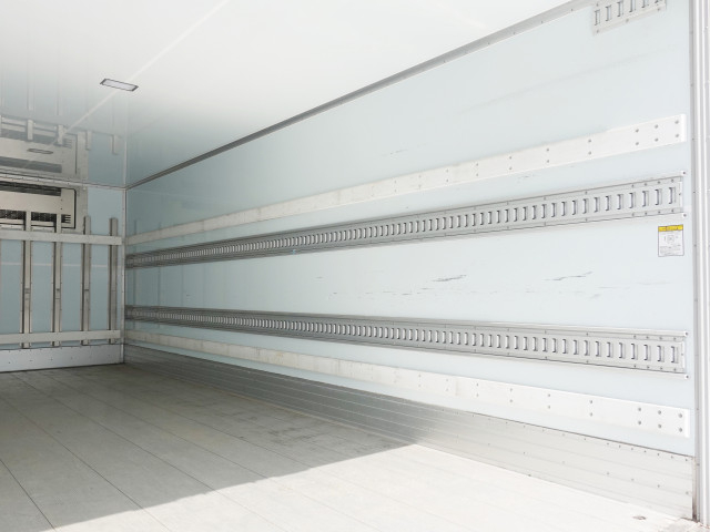 日野 レンジャー 中型 冷蔵冷凍バン 2KG-FD2ABG(103158) 18枚目