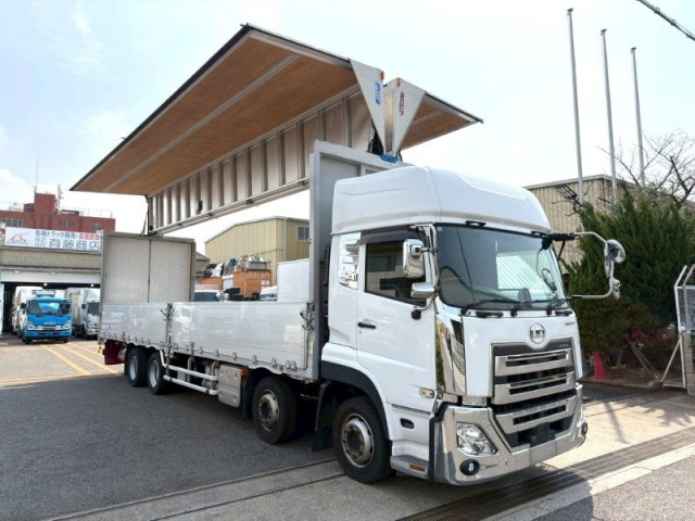 UDトラックス（日産） クオン 大型 ウィング 2PG-CG5CA(103160) 6枚目